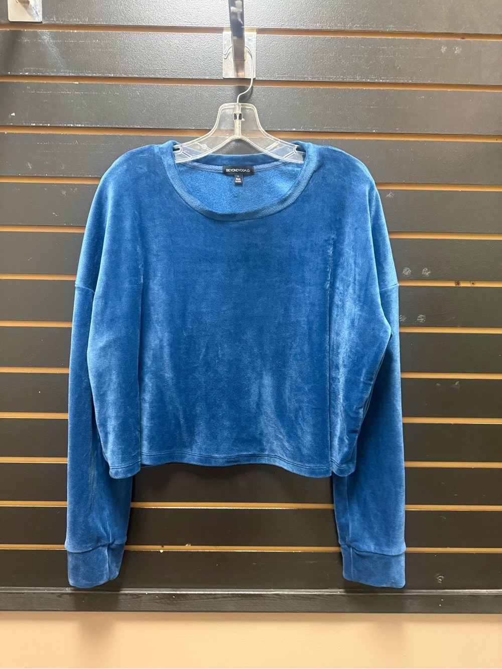 Beyond Yoga Blue Velour Cropped Sweatshirt Soft Lounge Top L
